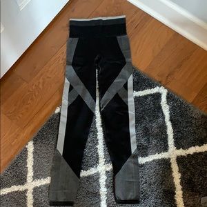 Victoria’s Secret PINK leggings